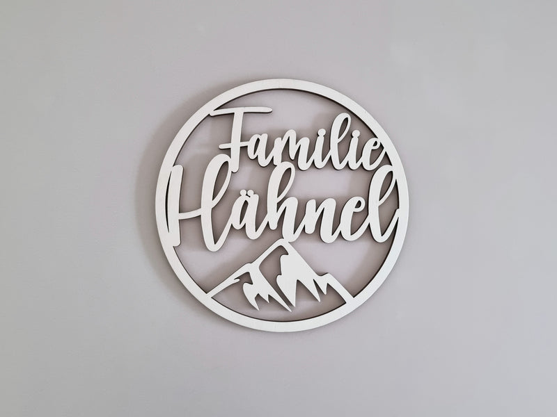Familienschild aus Holz, Motiv Berge