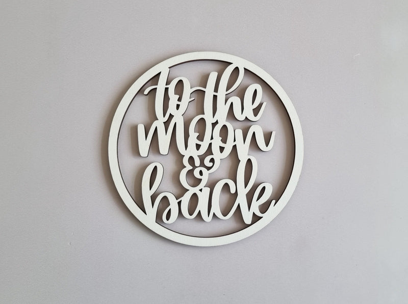 Holzkranz mit Spruch - to the moon and back