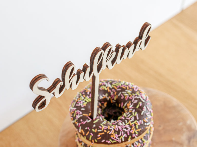 Cake Topper aus Holz, Schriftzug Schulkind